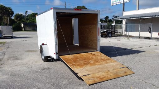 7x10 SA Trailer - White, Ramp, Side Door